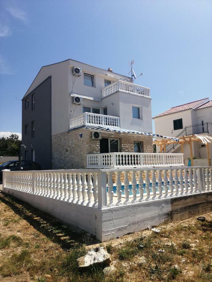 Kuca Za Odmor Postonjski 马斯莱尼察 外观 照片